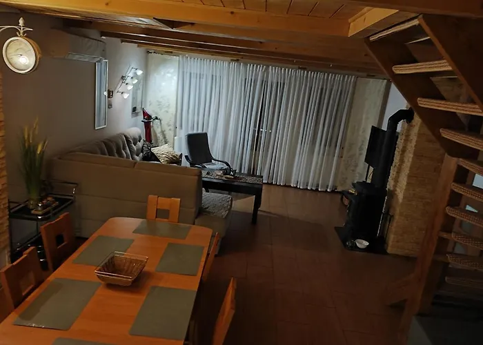 Nad Jeziorem - Mira Villa