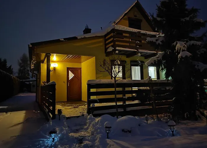 Villa Nad Jeziorem - Mira Zarzecze (Silesia)