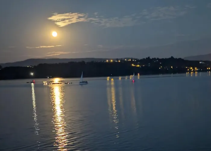 Villa Nad Jeziorem - Mira